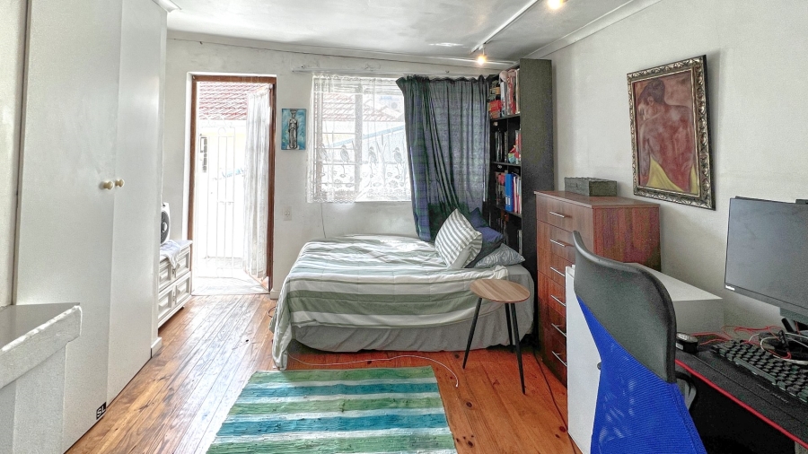 1 Bedroom Property for Sale in Green Point Western Cape